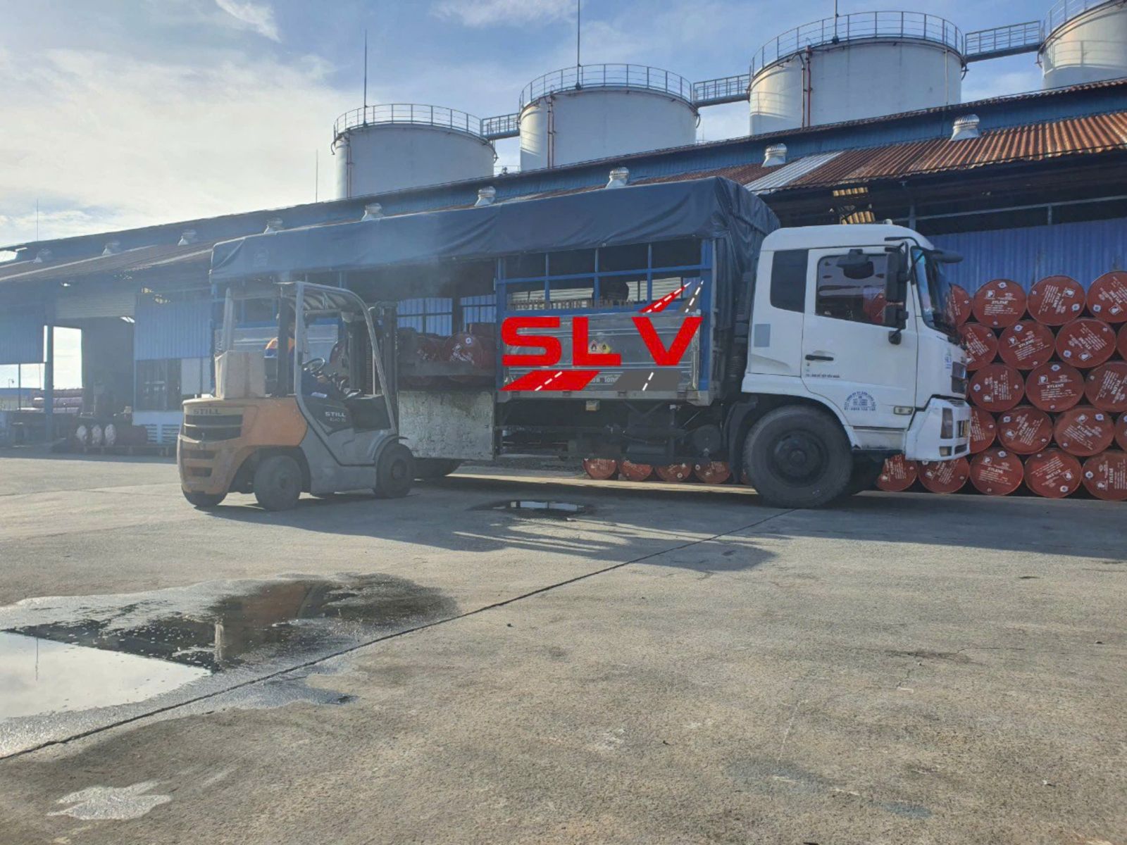 công ty vận chuyển hóa chất